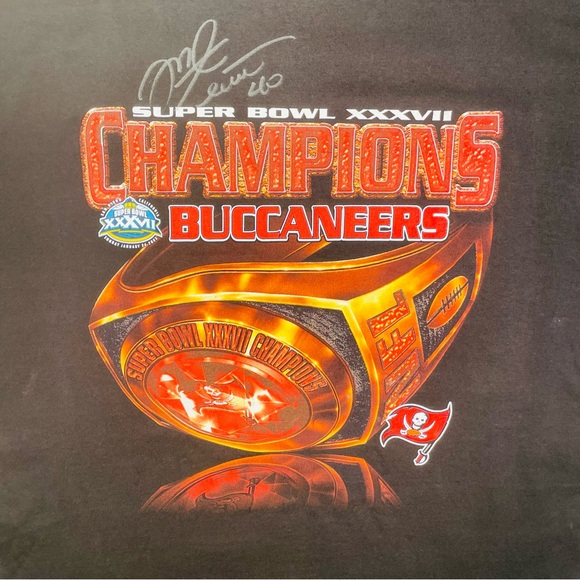 Vintage Super Bowl XXXVII buccaneers Mike Alstott Autographed signed t shirt LG - Picture 2 of 5